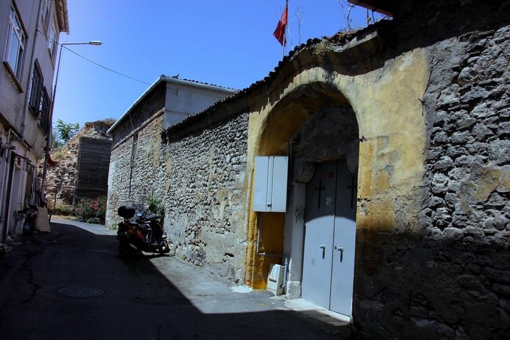 Aya Nikola Rum Ortodoks Kilisesi